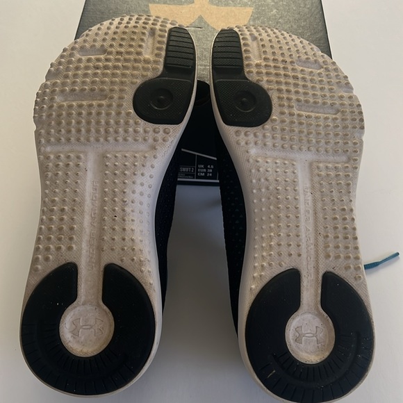 Women’s Under Armour UA W Micro G Speed Swift 2. Size 7. Excellent condition! - Picture 3 of 5